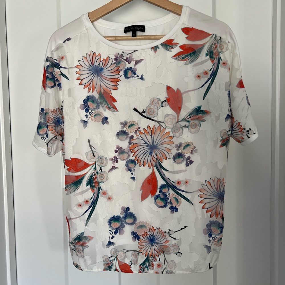 Phase Eight: Oriental Floral White Top: Size US 6